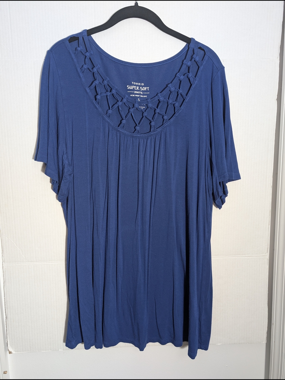 Torrid Super Soft Knit Top – Boho Crochet Detail Size 1
